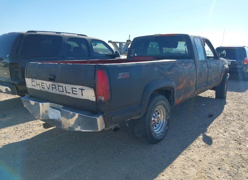 Photo 4 of 1989 Chevrolet Gmt-400 K2500 (VIN 2GCGK29K4K1237297)