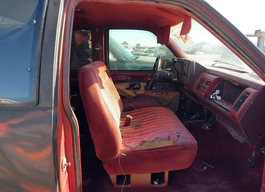 Photo 5 of 1989 Chevrolet Gmt-400 K2500 (VIN 2GCGK29K4K1237297)