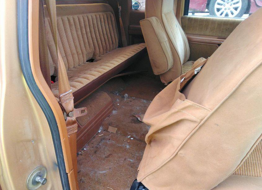 Photo 8 of 1990 Chevrolet Gmt-400 K2500 (VIN 2GCGK29K9L1167748)