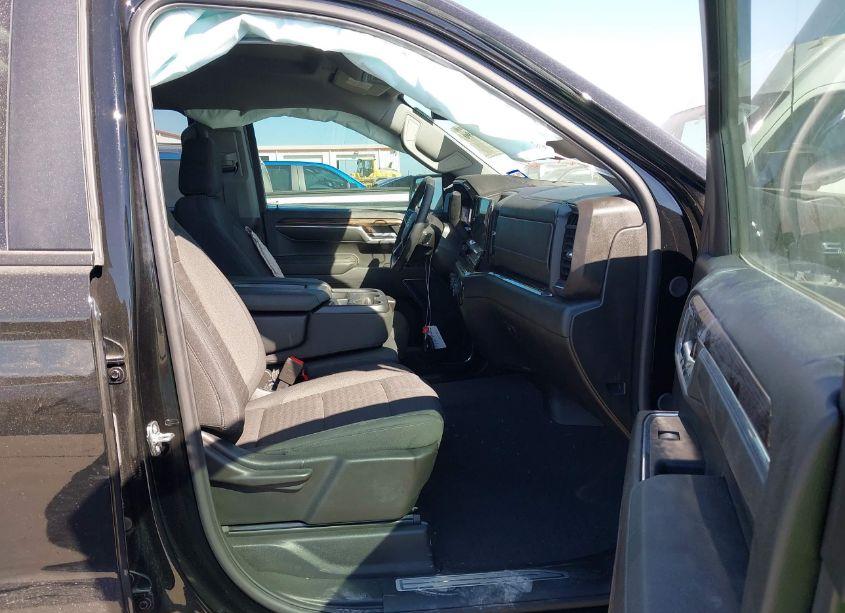 Photo 5 of 2024 Chevrolet Silverado 1500 2WD SHORT BED LT (VIN 2GCPACED4R1224060)