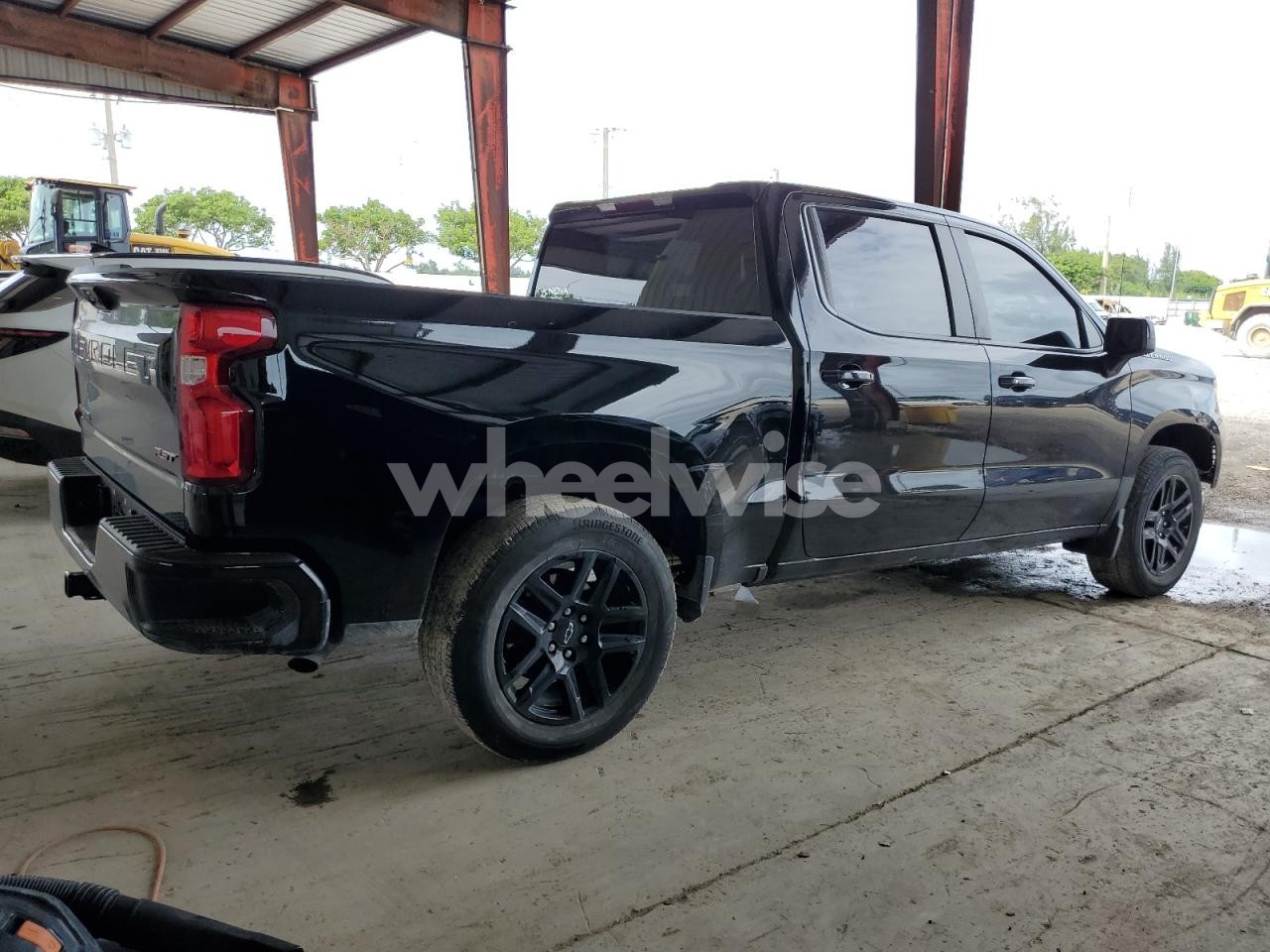 Photo 3 of 2024 CHEVROLET SILVERADO C1500 RST (VIN 2GCPADED0R1211733)