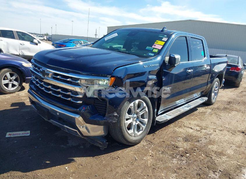 Photo 2 of 2022 Chevrolet Silverado 1500 (VIN 2GCPAEED5N1506651)