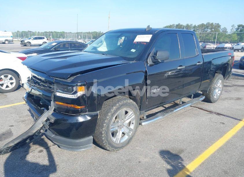 Photo 2 of 2019 Chevrolet Silverado 1500 LD SILVERADO CUSTOM (VIN 2GCRCMEC8K1197399)