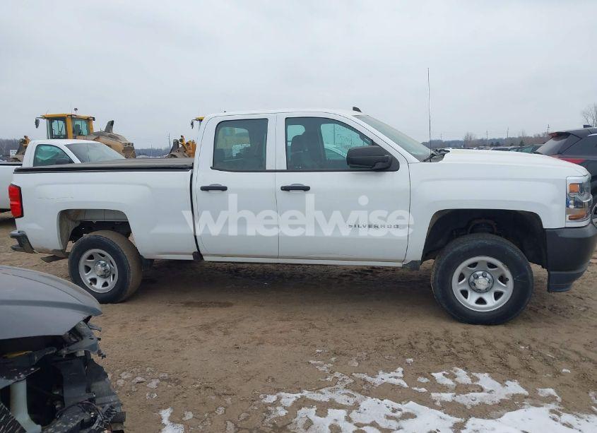 Photo 12 of 2019 Chevrolet Silverado 1500 LD WT (VIN 2GCRCNEC4K1172425)
