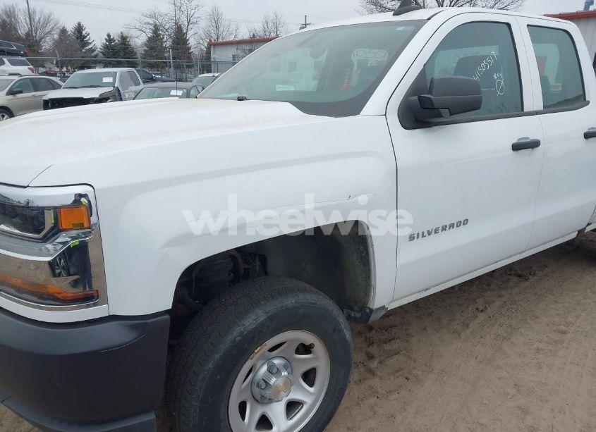 Photo 6 of 2019 Chevrolet Silverado 1500 LD WT (VIN 2GCRCNEC4K1172425)