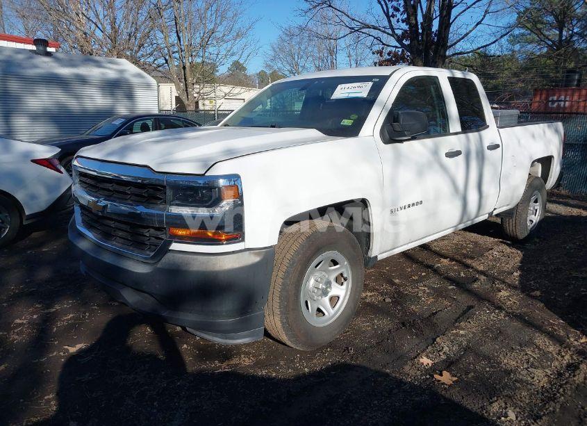 Photo 2 of 2019 Chevrolet Silverado 1500 LD WT (VIN 2GCRCNEC4K1182548)