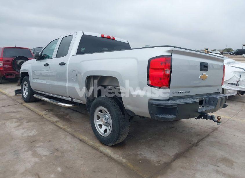 Photo 3 of 2019 Chevrolet Silverado 1500 LD WT (VIN 2GCRCNEC5K1198418)