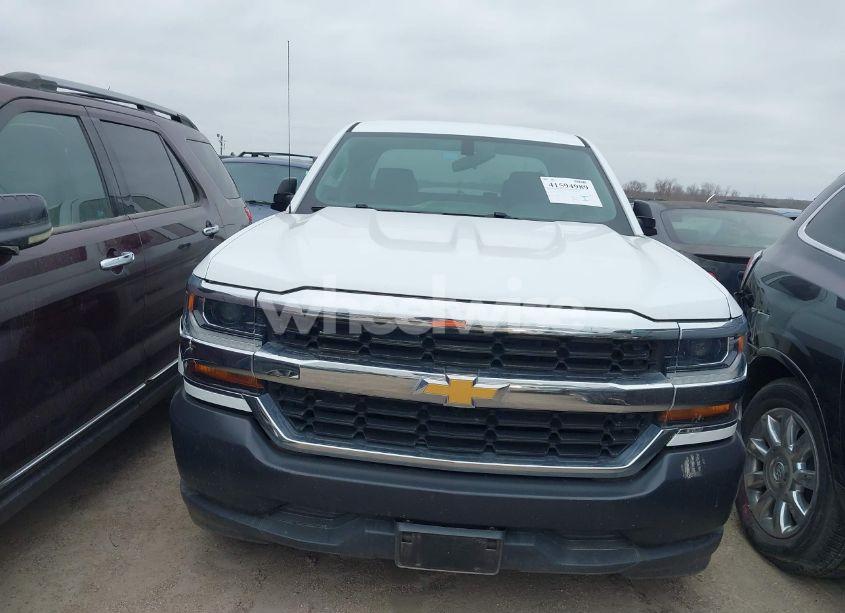 Photo 11 of 2019 Chevrolet Silverado 1500 LD WT (VIN 2GCRCNEC5K1214617)