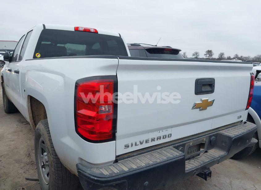 Photo 3 of 2019 Chevrolet Silverado 1500 LD WT (VIN 2GCRCNEC5K1214617)