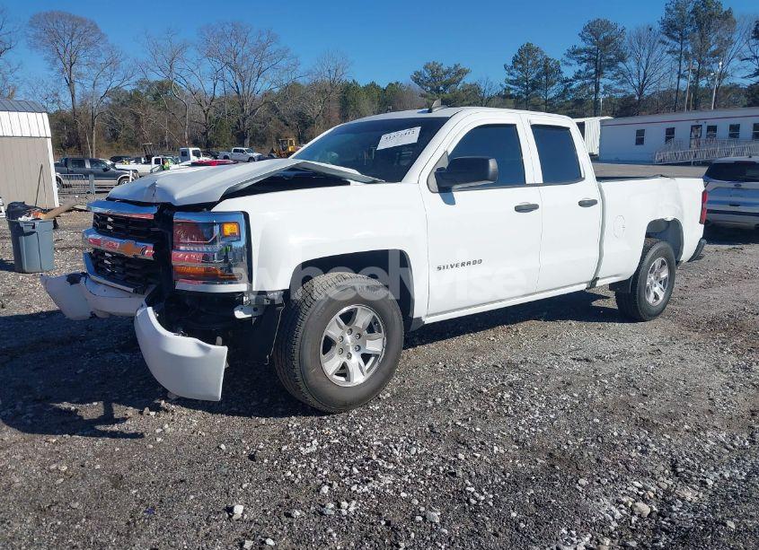 Photo 2 of 2019 Chevrolet Silverado 1500 LD WT (VIN 2GCRCNEC6K1156808)