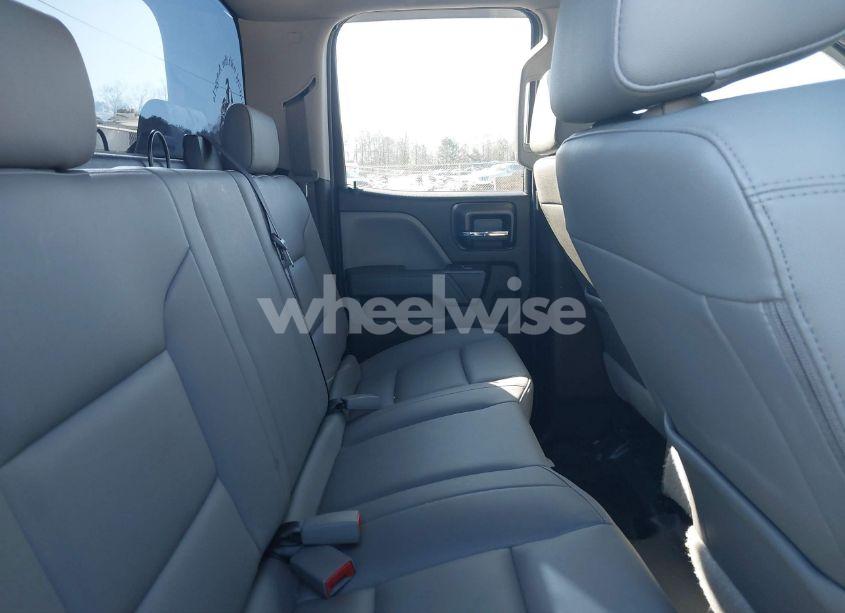 Photo 8 of 2019 Chevrolet Silverado 1500 LD WT (VIN 2GCRCNEC6K1156808)