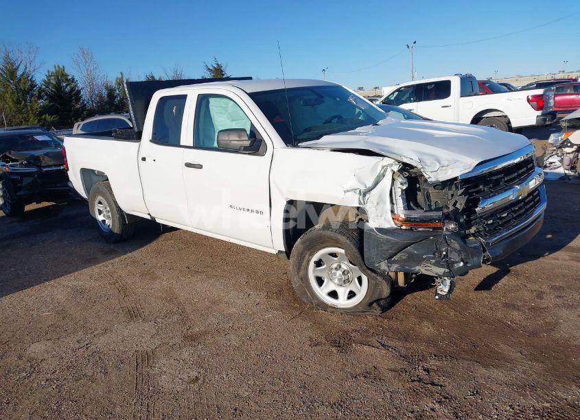 2019 Chevrolet Silverado 1500 LD WT (VIN 2GCRCNEC6K1223701) main photo