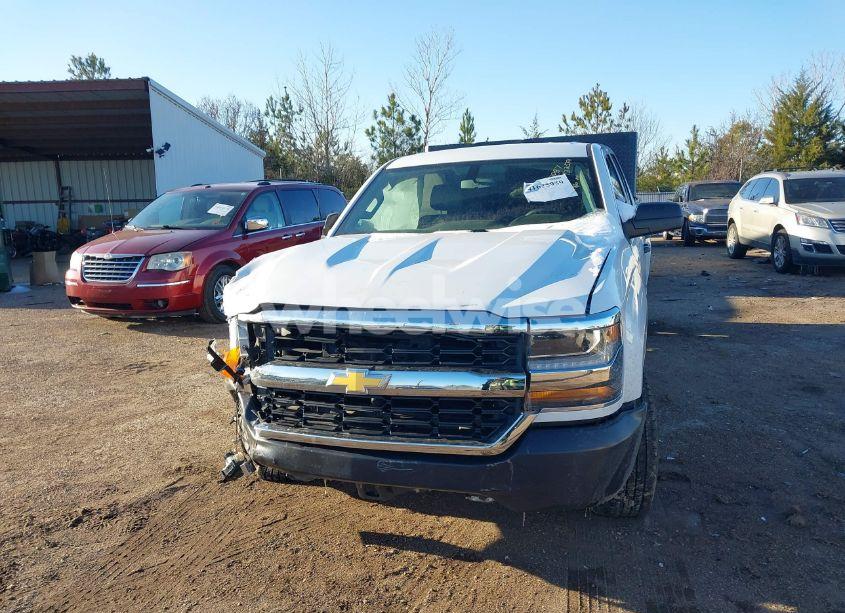 Photo 12 of 2019 Chevrolet Silverado 1500 LD WT (VIN 2GCRCNEC6K1223701)
