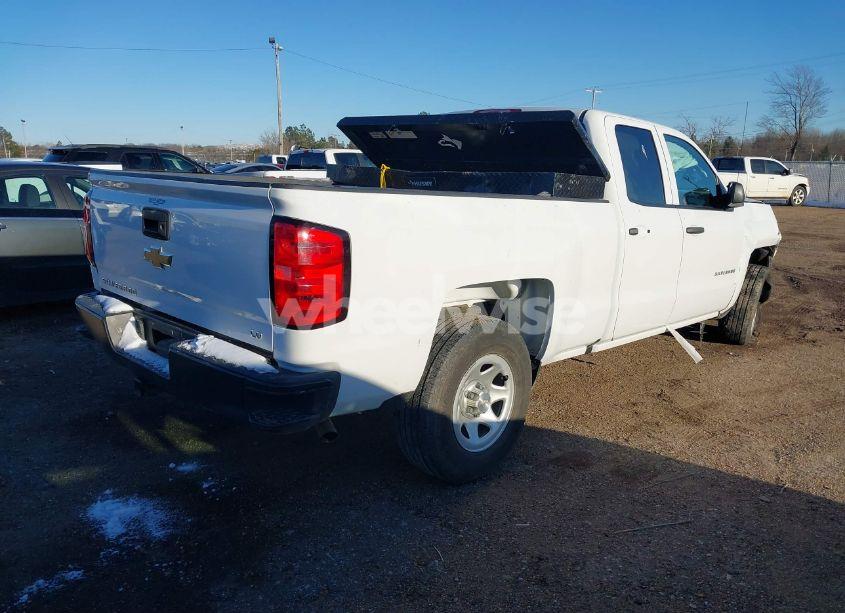 Photo 4 of 2019 Chevrolet Silverado 1500 LD WT (VIN 2GCRCNEC6K1223701)