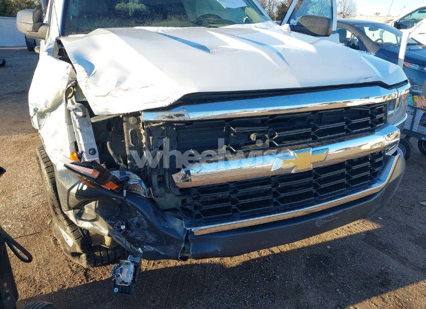 Photo 6 of 2019 Chevrolet Silverado 1500 LD WT (VIN 2GCRCNEC6K1223701)