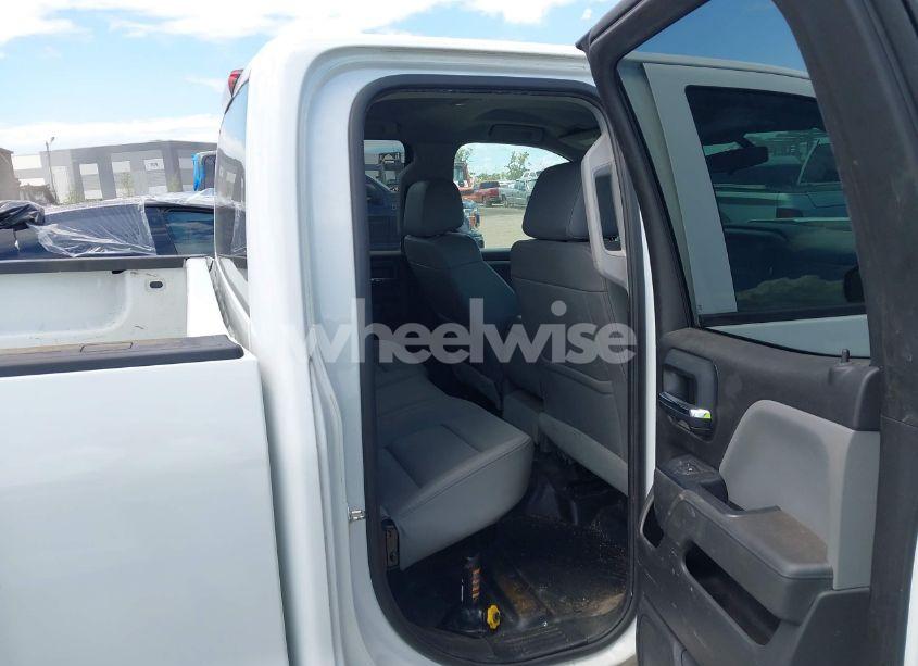 Photo 8 of 2019 Chevrolet Silverado 1500 LD WT (VIN 2GCRCNEC9K1127173)