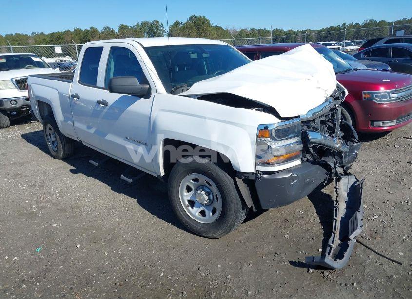 2019 Chevrolet Silverado 1500 LD (VIN 2GCRCNECXK1149456) main photo