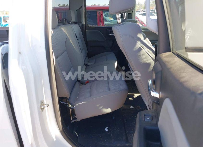 Photo 8 of 2019 Chevrolet Silverado 1500 LD (VIN 2GCRCNECXK1149456)