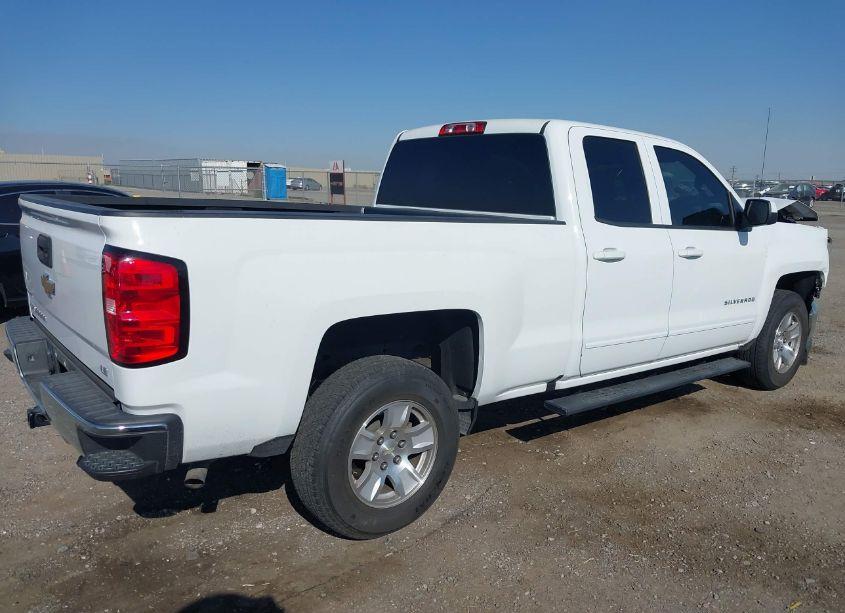 Photo 4 of 2019 Chevrolet Silverado 1500 LD LT (VIN 2GCRCPEC0K1104215)