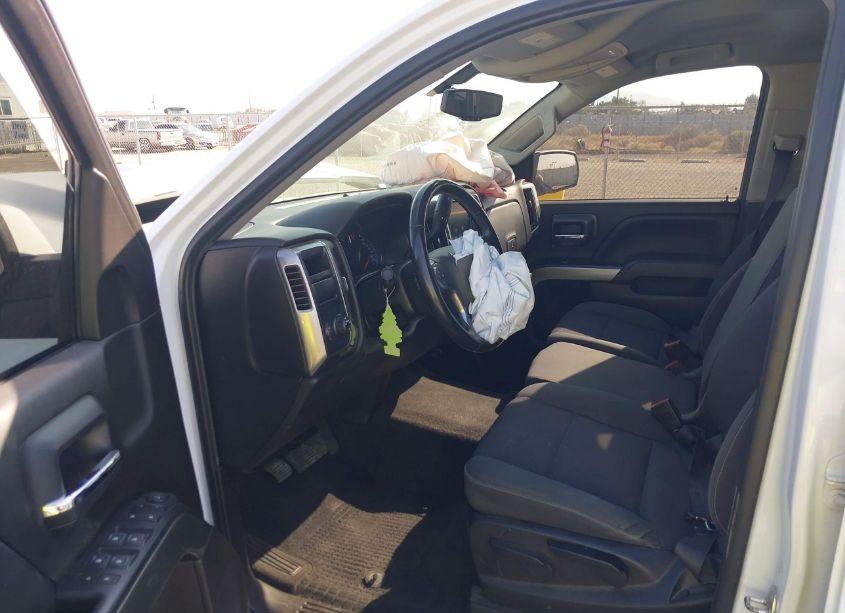 Photo 5 of 2019 Chevrolet Silverado 1500 LD LT (VIN 2GCRCPEC0K1104215)