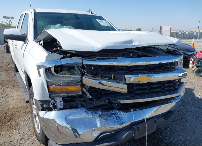 Photo 6 of 2019 Chevrolet Silverado 1500 LD LT (VIN 2GCRCPEC0K1104215)