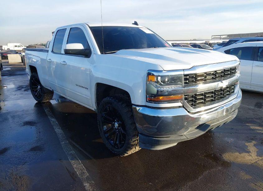 2019 Chevrolet Silverado 1500 LD LT (VIN 2GCRCPEC2K1164982) main photo