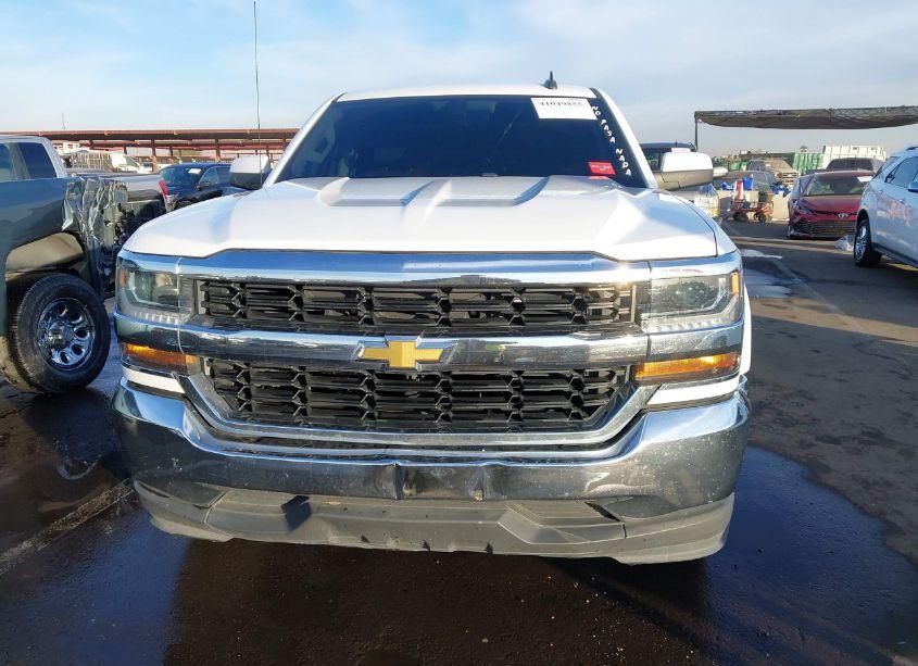 Photo 12 of 2019 Chevrolet Silverado 1500 LD LT (VIN 2GCRCPEC2K1164982)