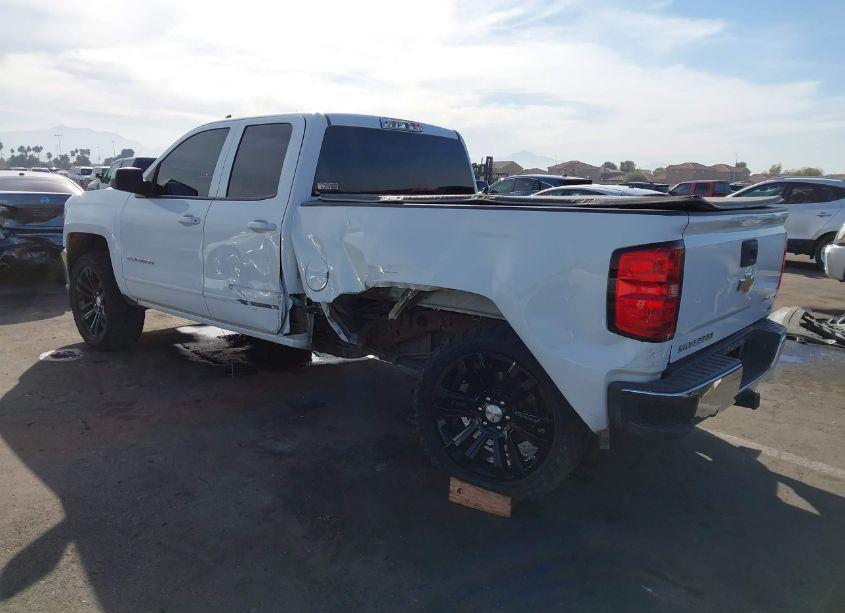 Photo 3 of 2019 Chevrolet Silverado 1500 LD LT (VIN 2GCRCPEC2K1164982)