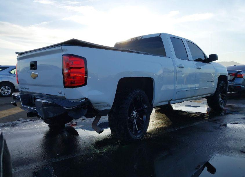 Photo 4 of 2019 Chevrolet Silverado 1500 LD LT (VIN 2GCRCPEC2K1164982)