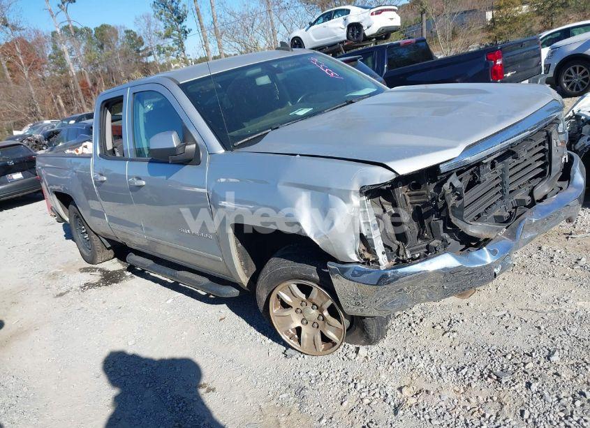 2019 Chevrolet Silverado 1500 LD LT (VIN 2GCRCPEC6K1155556) main photo