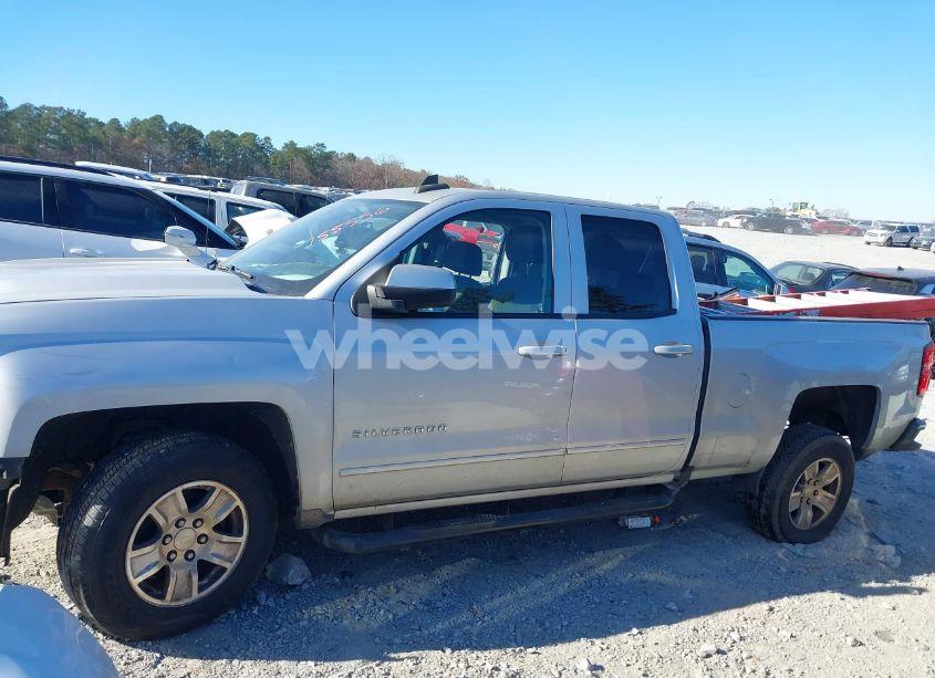 Photo 14 of 2019 Chevrolet Silverado 1500 LD LT (VIN 2GCRCPEC6K1155556)