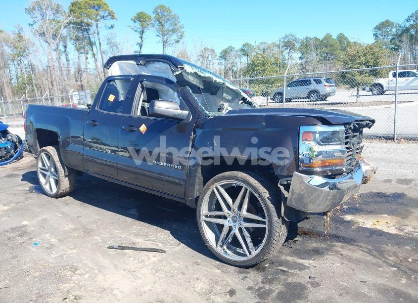 2019 Chevrolet Silverado 1500 LD LT (VIN 2GCRCPEC7K1120296) main photo