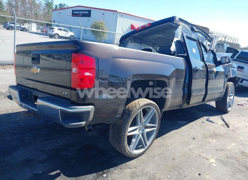 Photo 4 of 2019 Chevrolet Silverado 1500 LD LT (VIN 2GCRCPEC7K1120296)