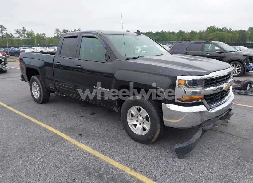 2019 Chevrolet Silverado 1500 LD LT (VIN 2GCRCPEC9K1152263) main photo