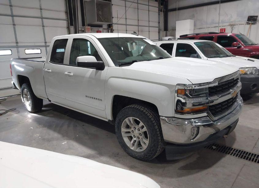 2019 Chevrolet Silverado 1500 LD LT (VIN 2GCRCPECXK1107025) main photo