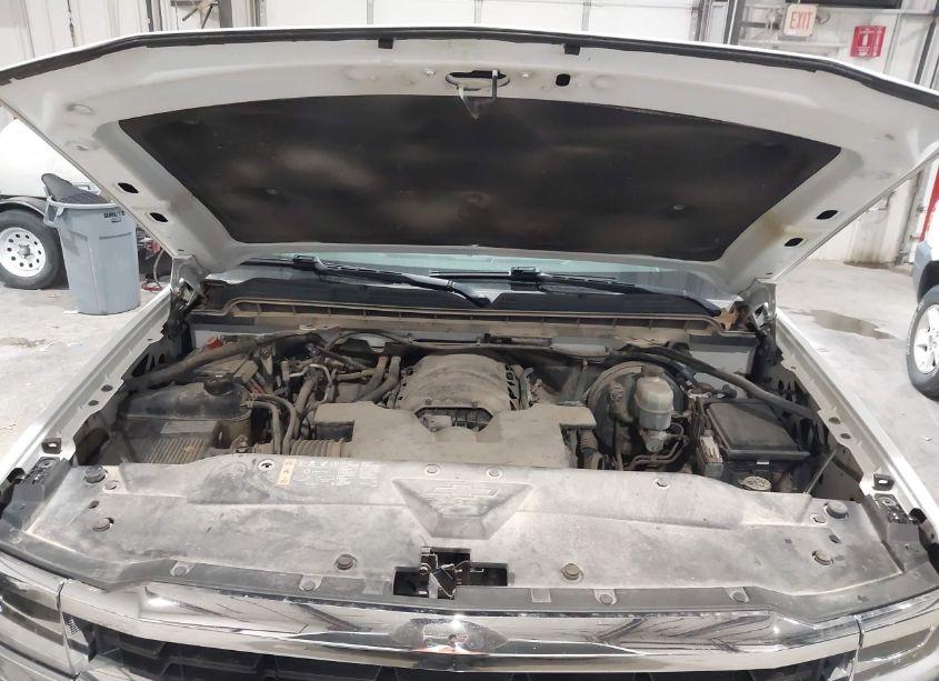 Photo 10 of 2019 Chevrolet Silverado 1500 LD LT (VIN 2GCRCPECXK1107025)