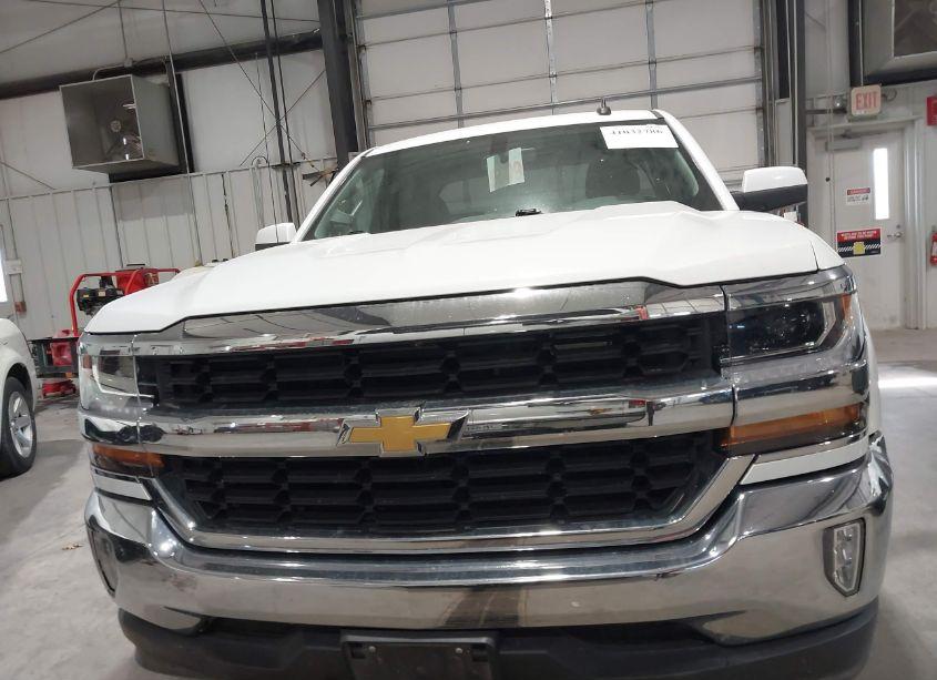 Photo 12 of 2019 Chevrolet Silverado 1500 LD LT (VIN 2GCRCPECXK1107025)
