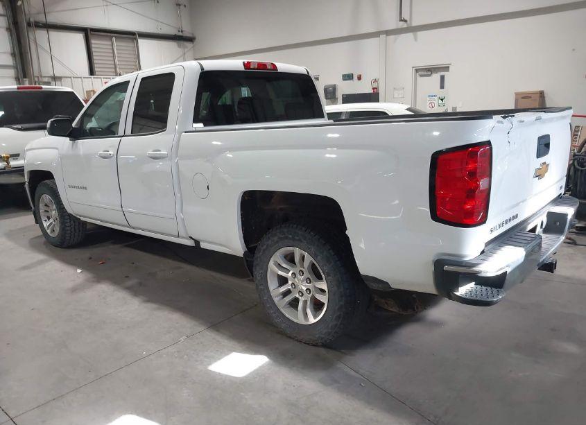 Photo 3 of 2019 Chevrolet Silverado 1500 LD LT (VIN 2GCRCPECXK1107025)