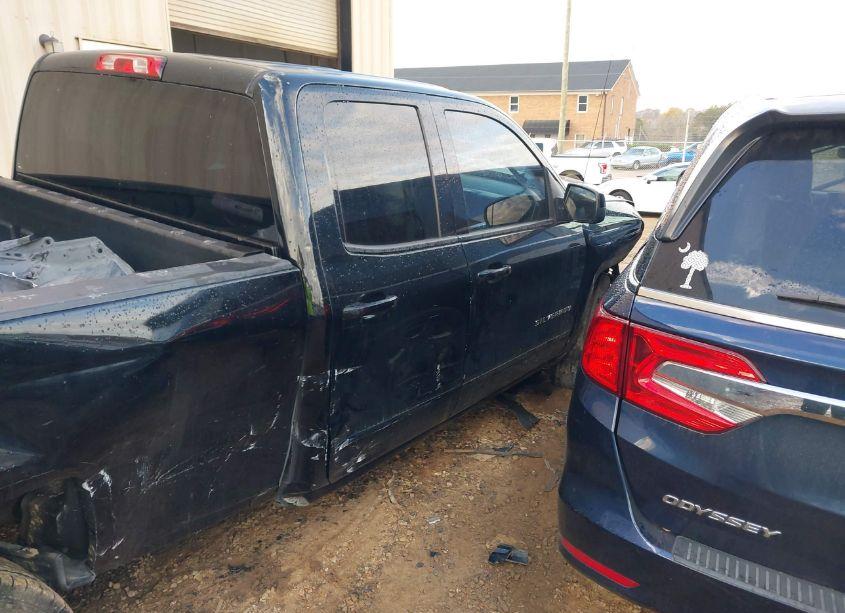 2019 Chevrolet Silverado 1500 LD LT (VIN 2GCRCPECXK1138369) main photo