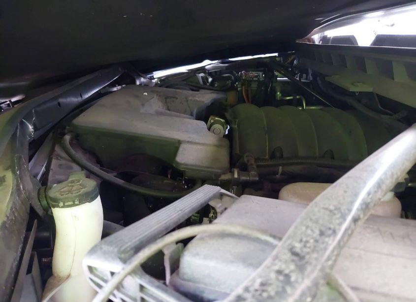 Photo 10 of 2019 Chevrolet Silverado 1500 LD LT (VIN 2GCRCPECXK1138369)