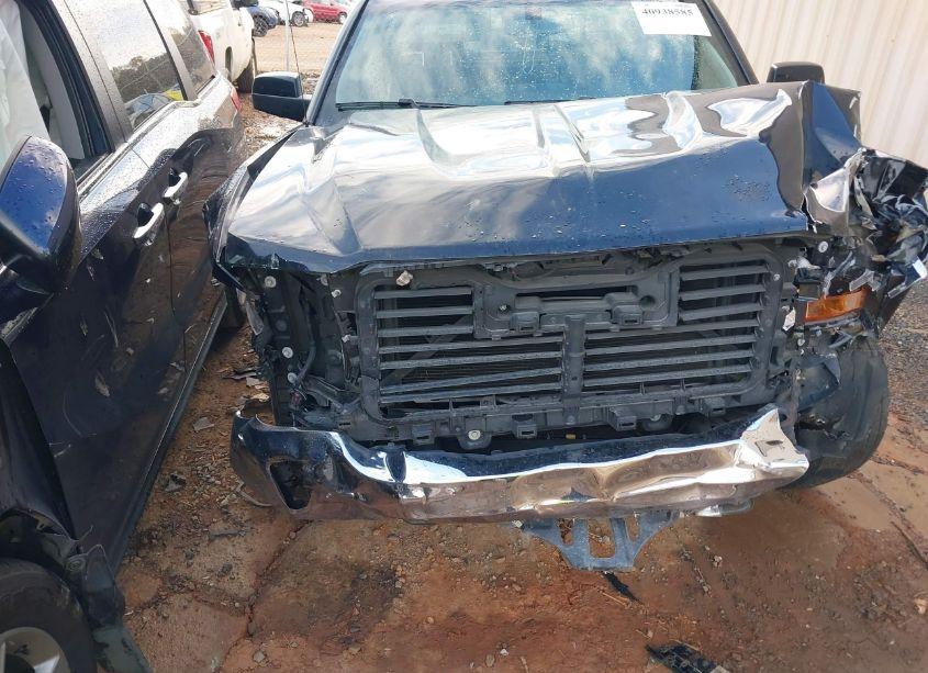 Photo 18 of 2019 Chevrolet Silverado 1500 LD LT (VIN 2GCRCPECXK1138369)