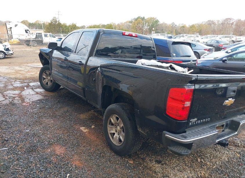Photo 3 of 2019 Chevrolet Silverado 1500 LD LT (VIN 2GCRCPECXK1138369)