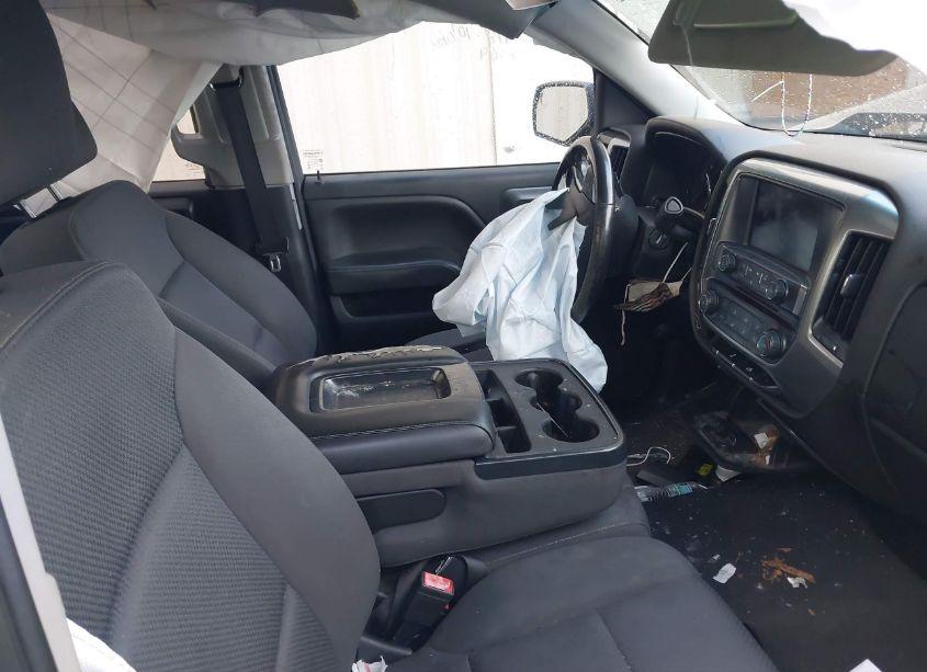 Photo 5 of 2019 Chevrolet Silverado 1500 LD LT (VIN 2GCRCPECXK1138369)