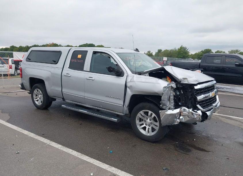 2018 Chevrolet Silverado 1500 1LT (VIN 2GCRCREC2J1104405) main photo