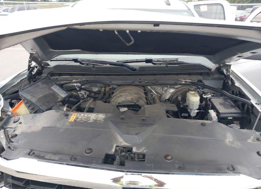 Photo 10 of 2018 Chevrolet Silverado 1500 1LT (VIN 2GCRCREC2J1104405)