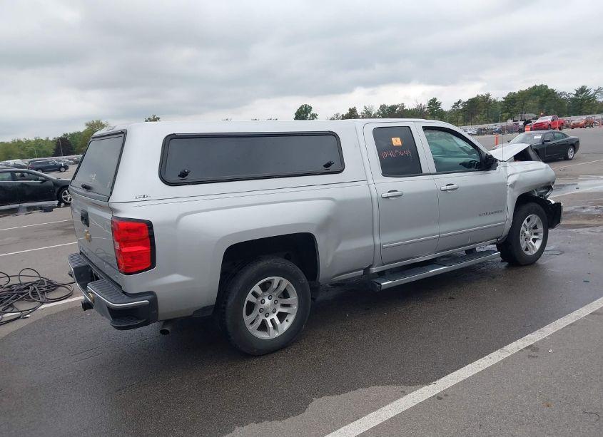 Photo 4 of 2018 Chevrolet Silverado 1500 1LT (VIN 2GCRCREC2J1104405)