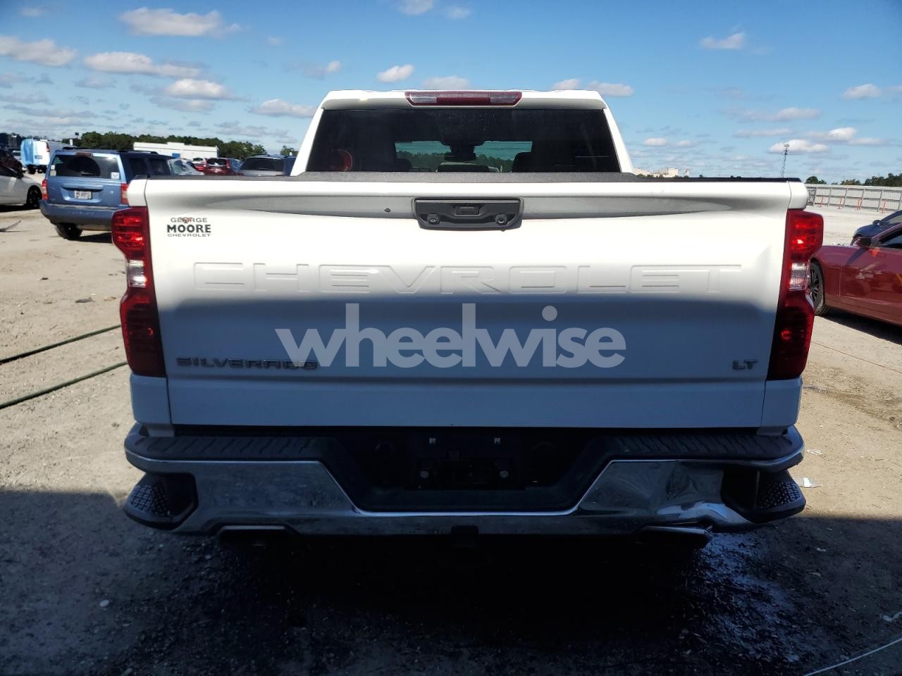 Photo 6 of 2022 CHEVROLET SILVERADO K1500 LT (VIN 2GCUDDED0N1517643)