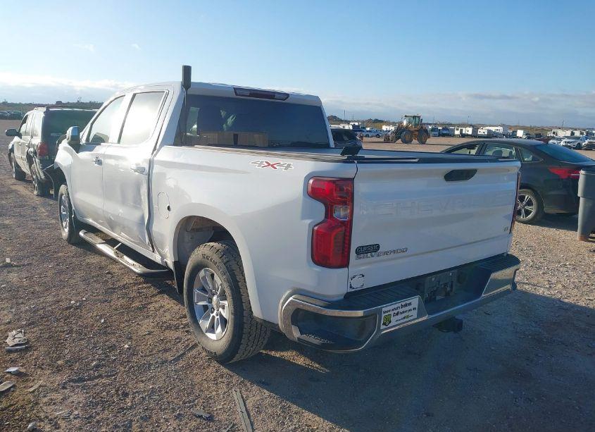 Photo 3 of 2023 Chevrolet Silverado 1500 4WD STANDARD BED LT (VIN 2GCUDDED0P1143831)