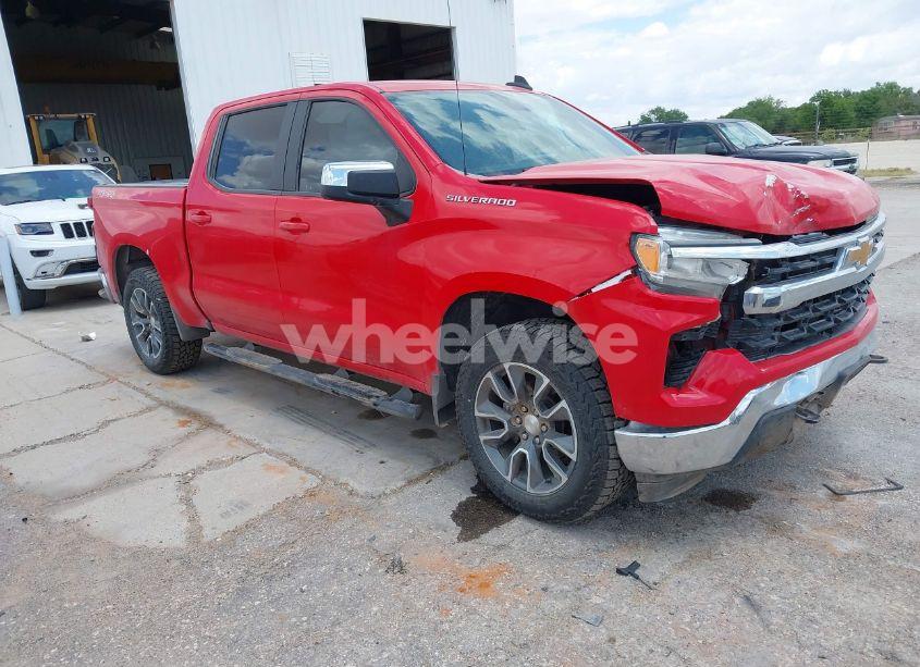 2022 Chevrolet Silverado 1500 4WD STANDARD BED LT (VIN 2GCUDDED3N1512503) main photo