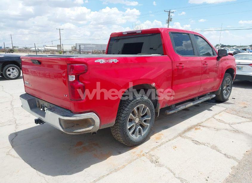 Photo 4 of 2022 Chevrolet Silverado 1500 4WD STANDARD BED LT (VIN 2GCUDDED3N1512503)